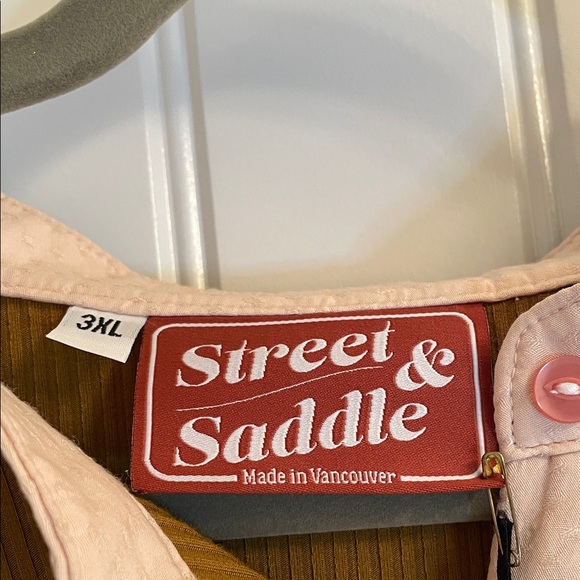 Street & Saddle in Brown & Cream Equestrian Top - Picture 4 of 7